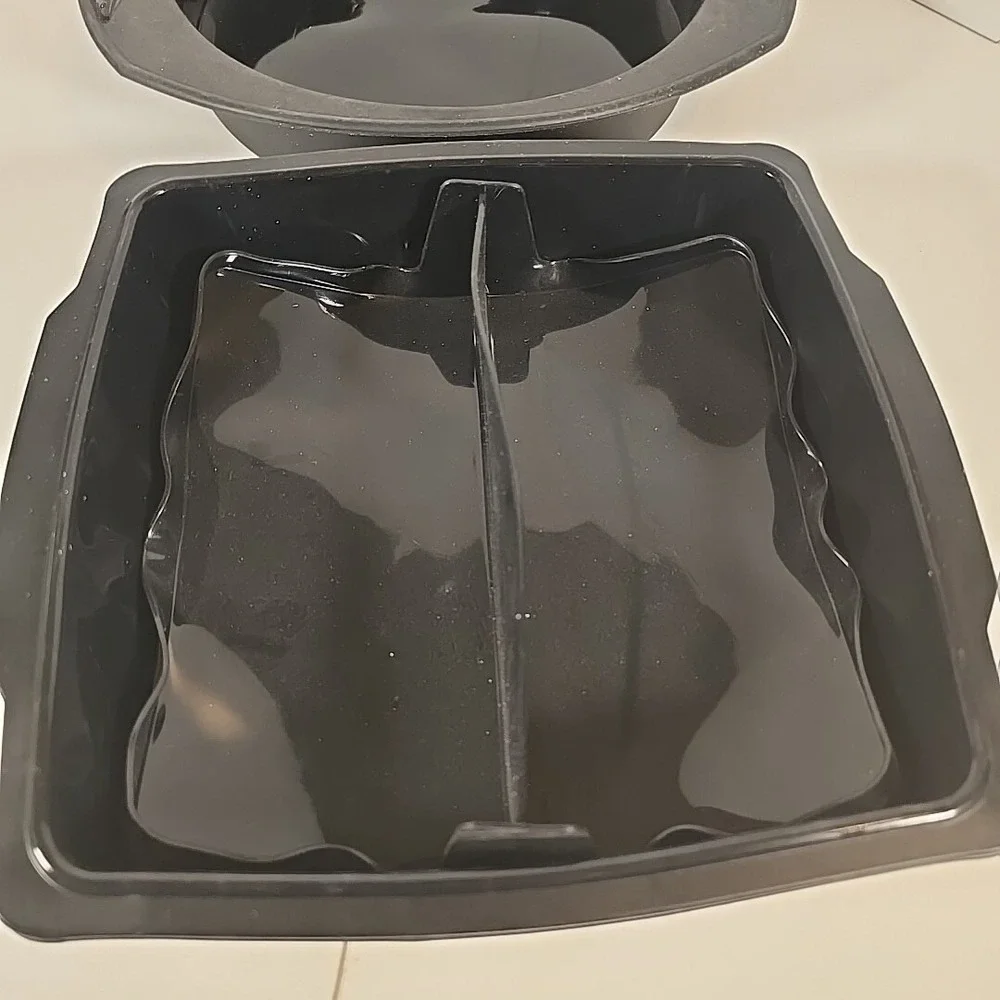 NuWave Silicone Bakeware Baking Set 8x8 Pan Divider Ring & 9